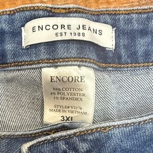 Encore Jeans Blue Ankle & Cropped